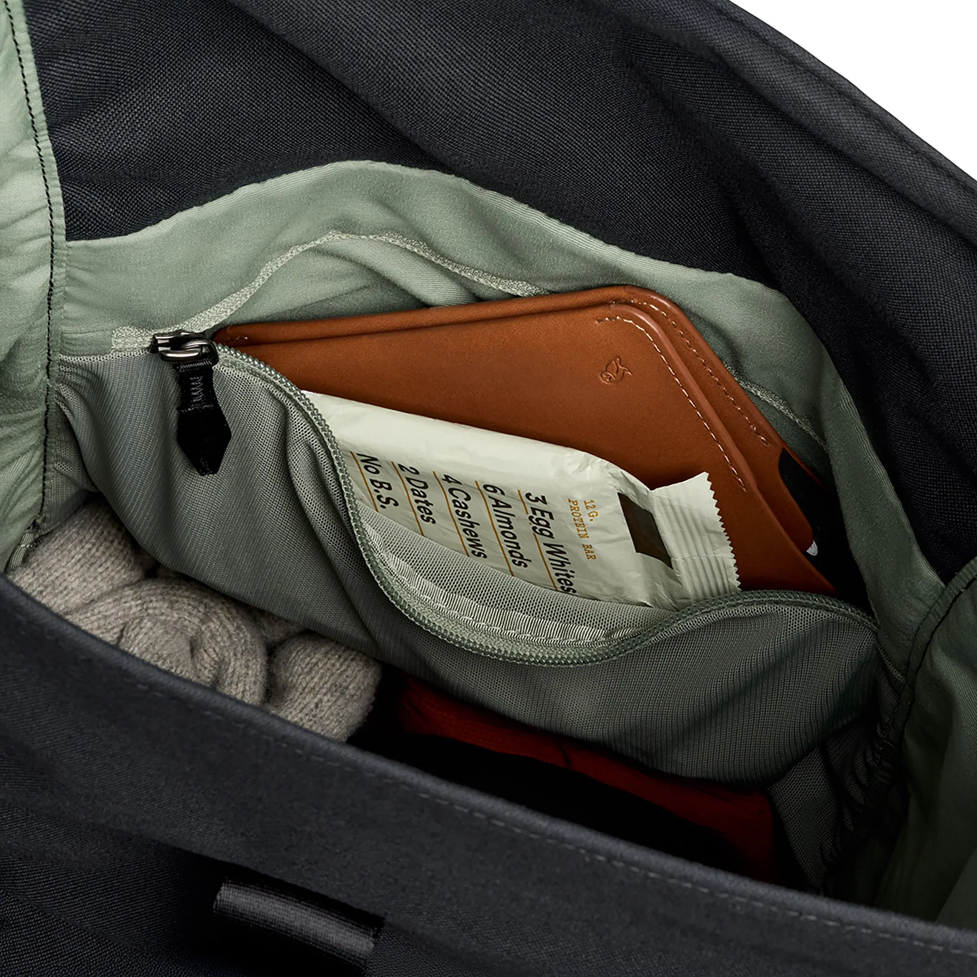 Bellroy Classic rolltop - Image 22