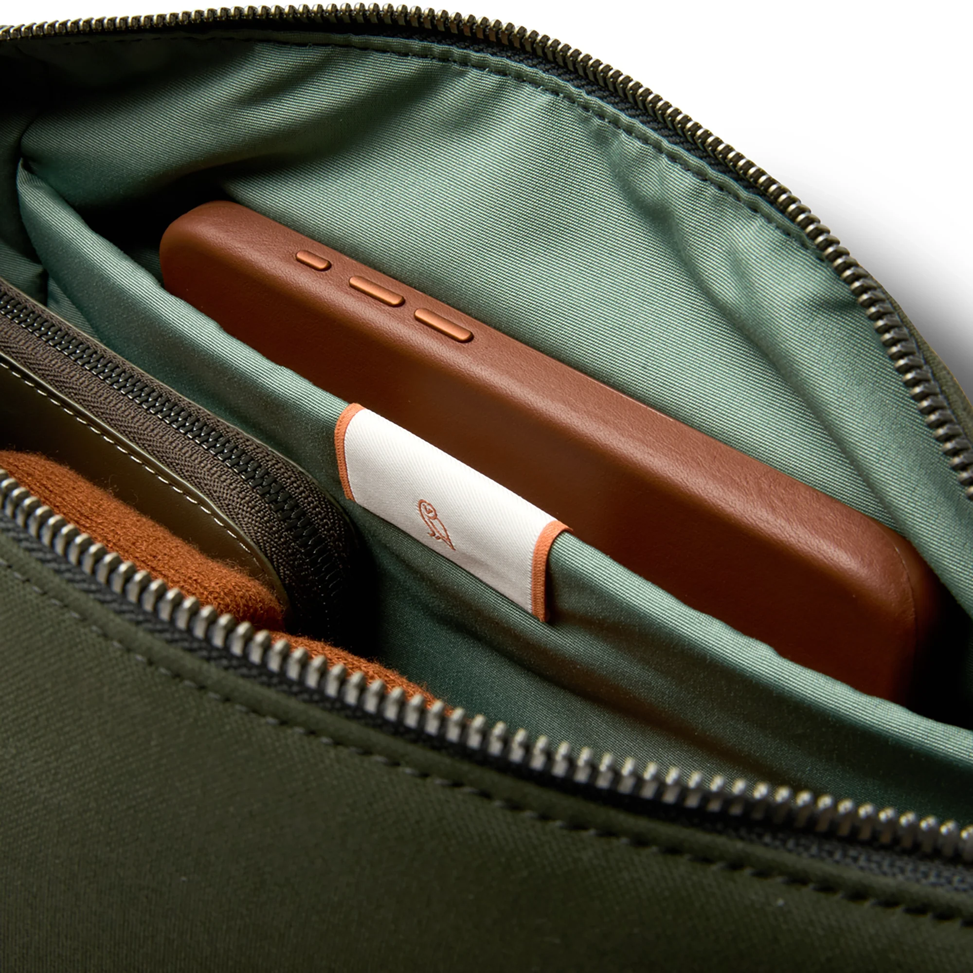 Bellroy Classic sling 7L - Image 11