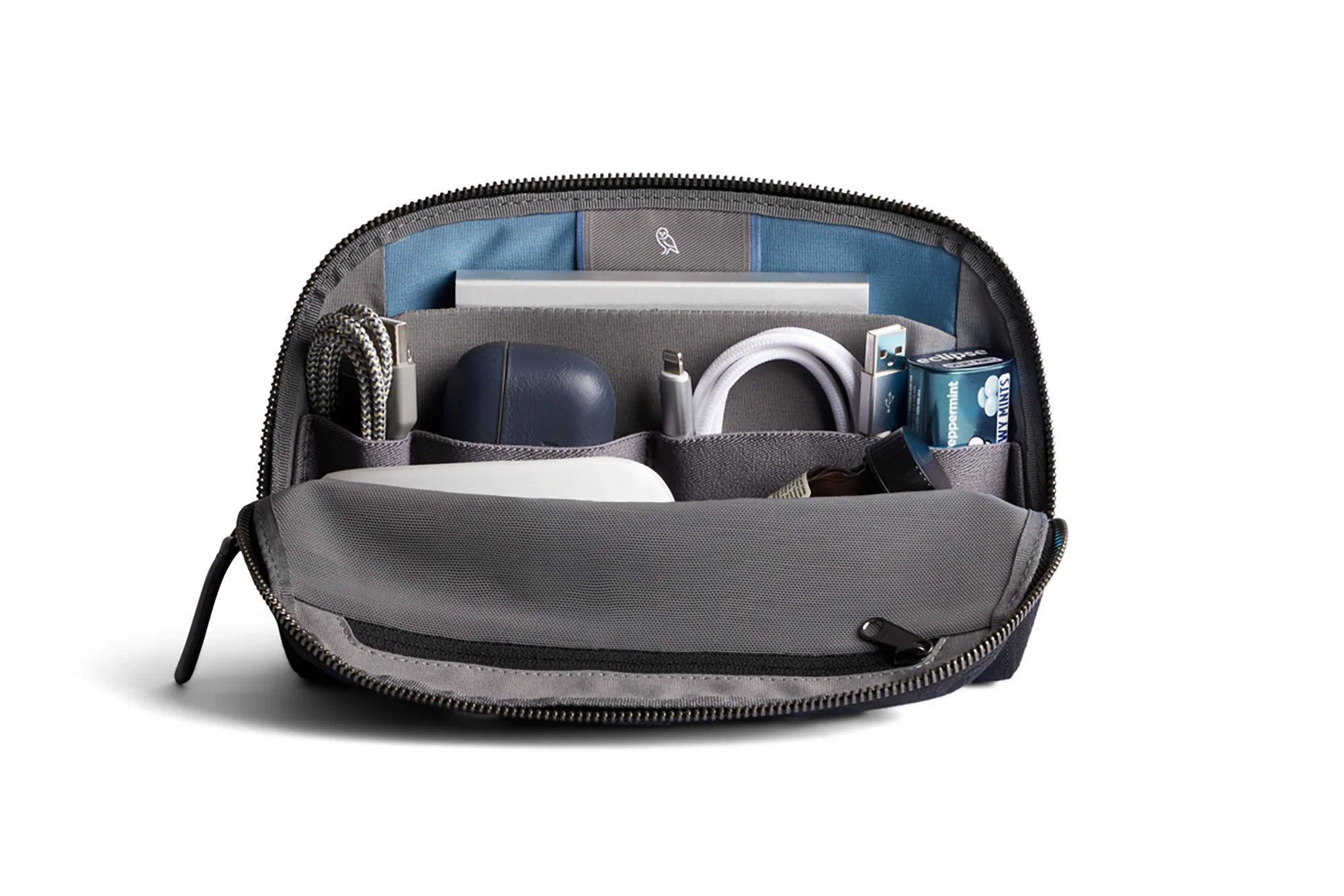 Bellroy Desk Caddy tech organiser - Image 29