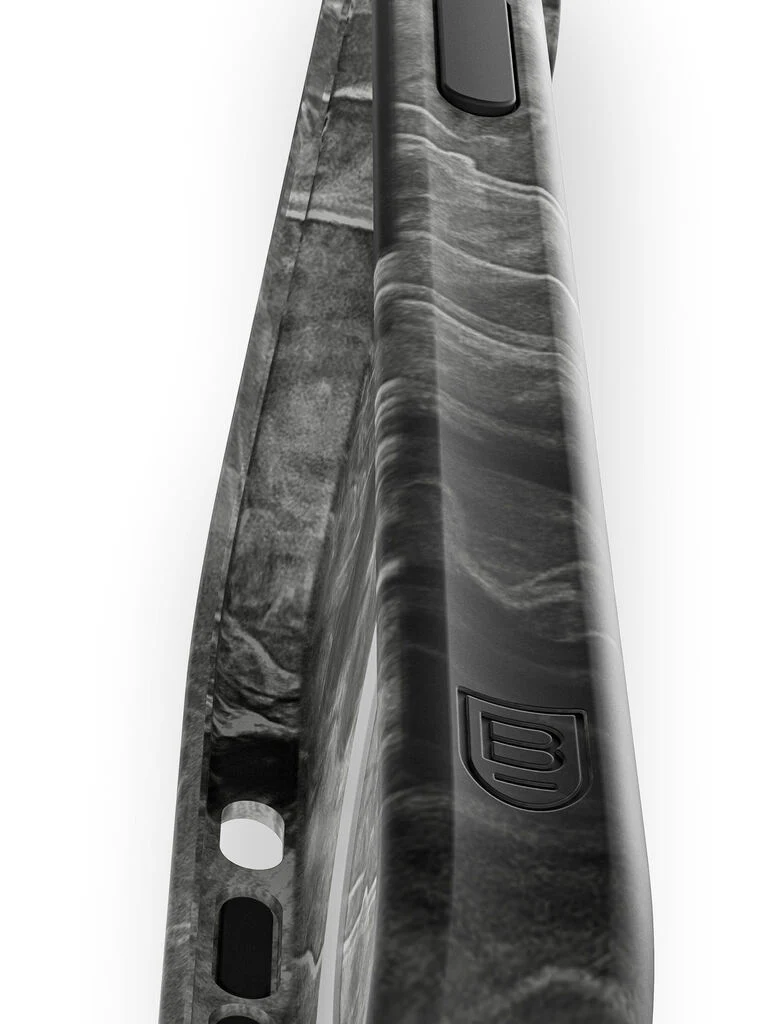 BodyGuardz Carve Marble MagSafe case iPhone 15 - Image 4