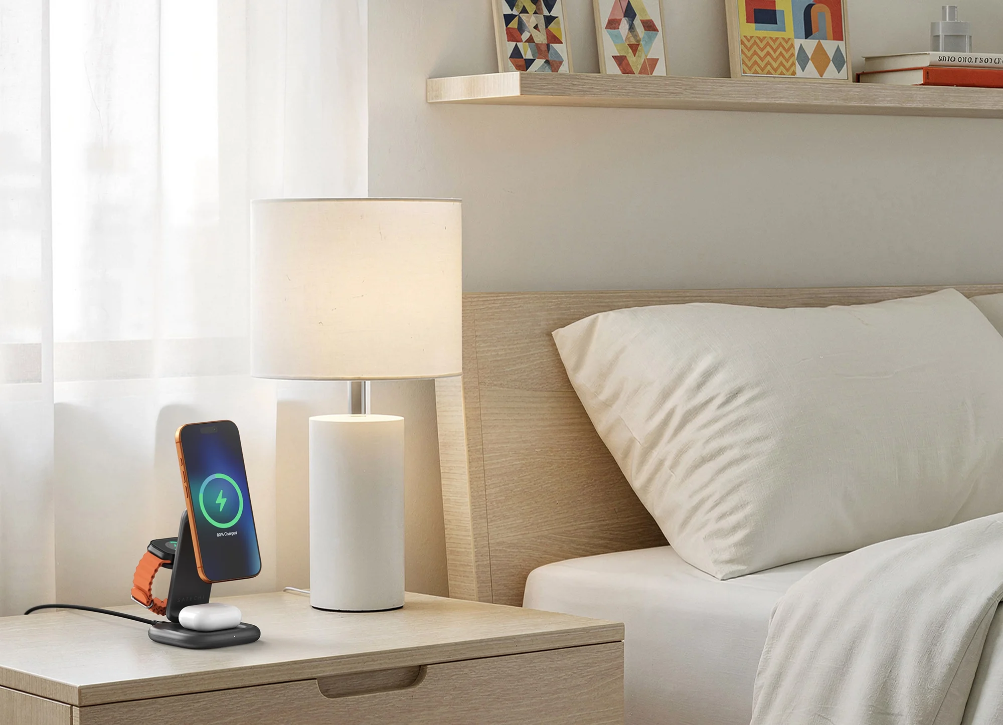 Satechi 3-in-1 Foldable Qi2.2 wireless charging stand (25W) - Image 11