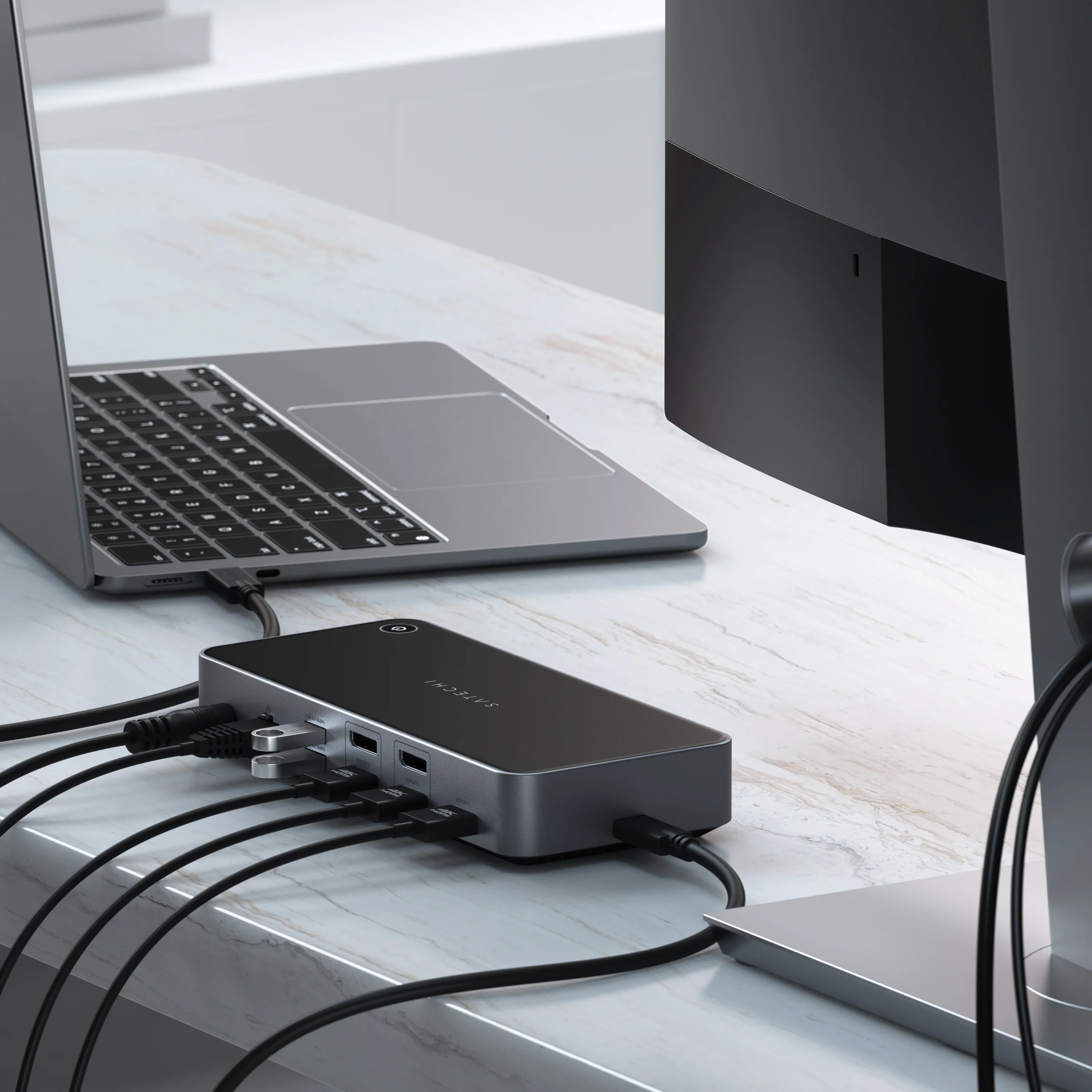 Satechi Triple 4K display docking station - Image 6
