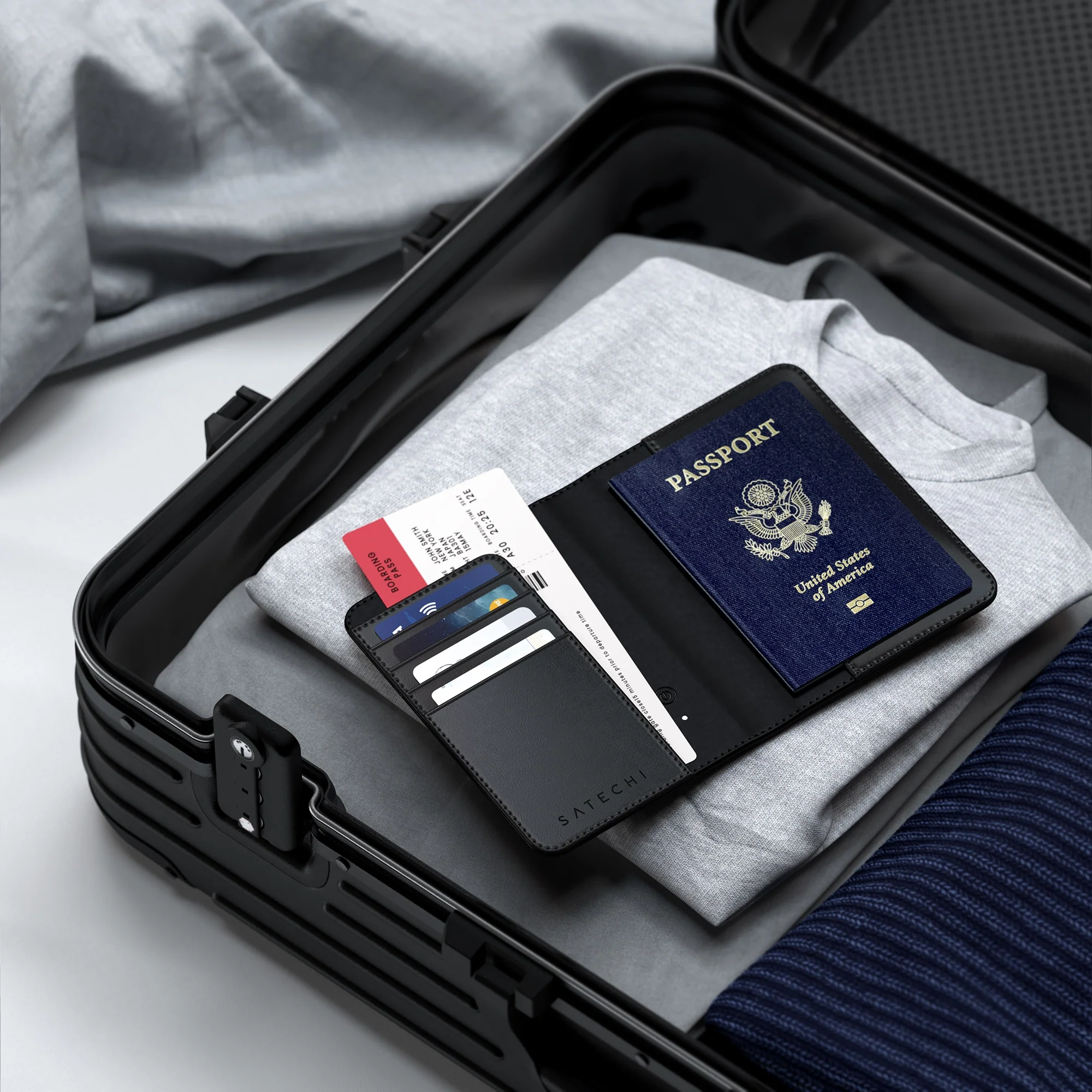 Satechi FindAll vegan-leather passport cover with Find My - Image 27