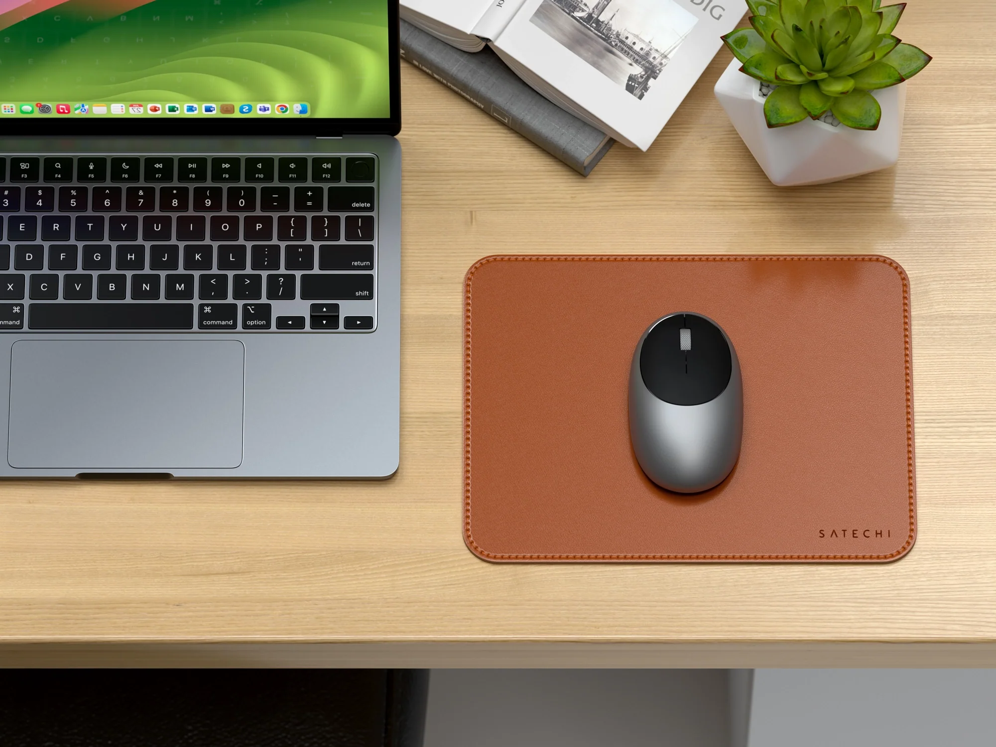 Satechi Vegan-leather premium mouse pad - Image 30