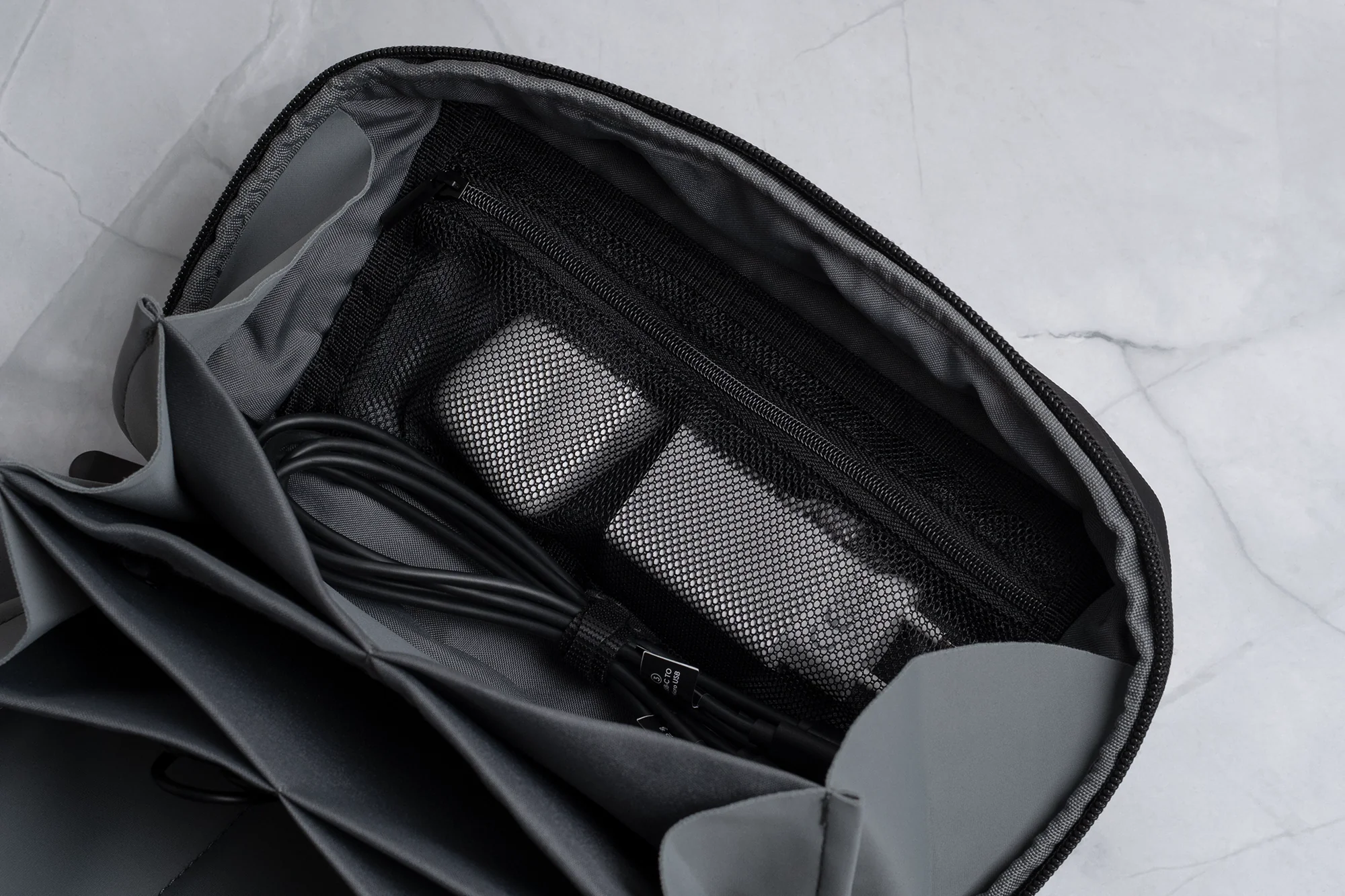 Scapade AirCase travel organizer - Image 10