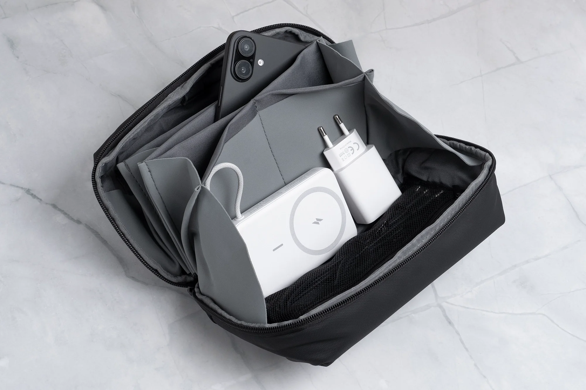Scapade AirCase travel organizer - Image 7