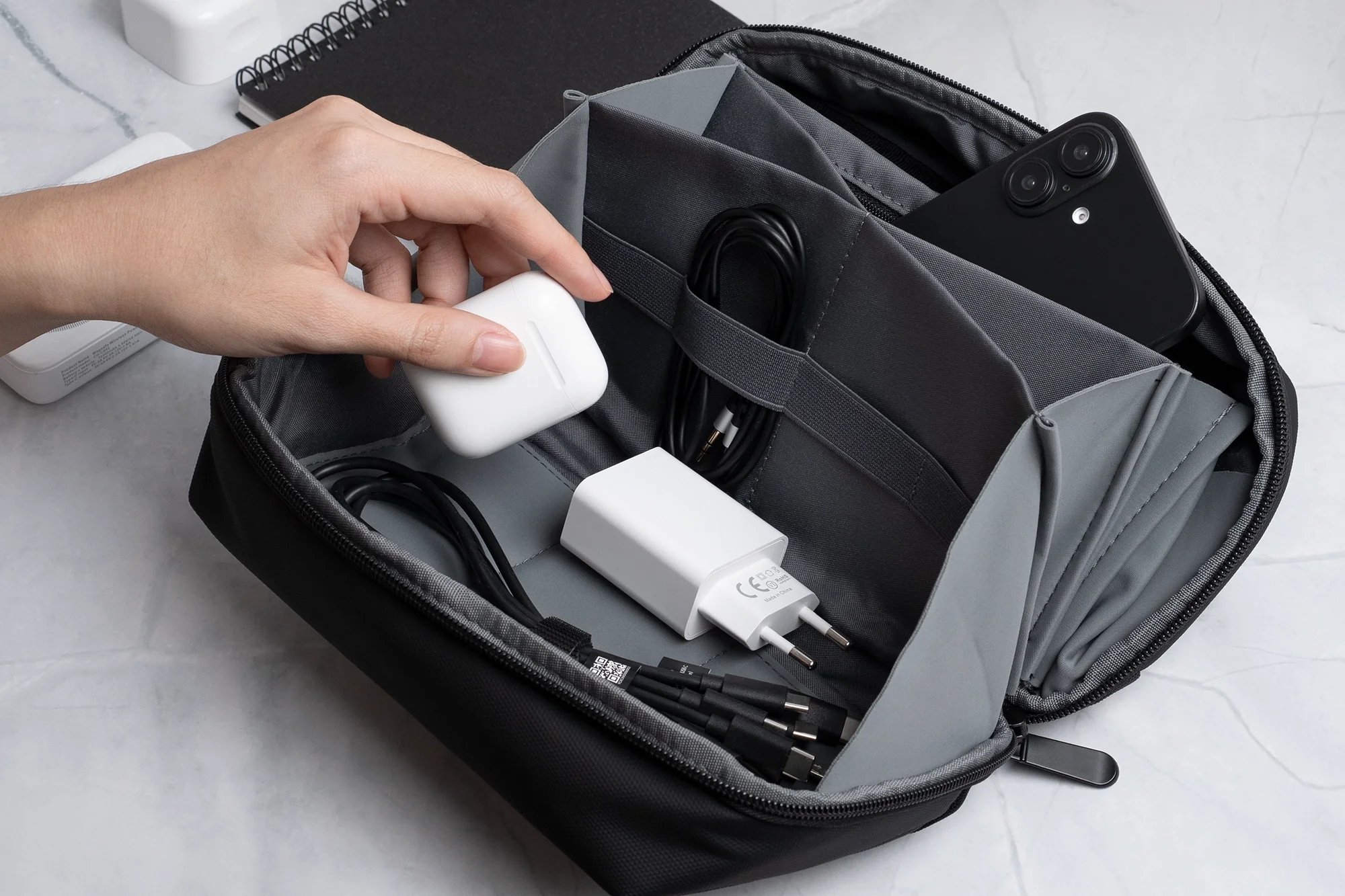 Scapade AirCase travel organizer - Image 8