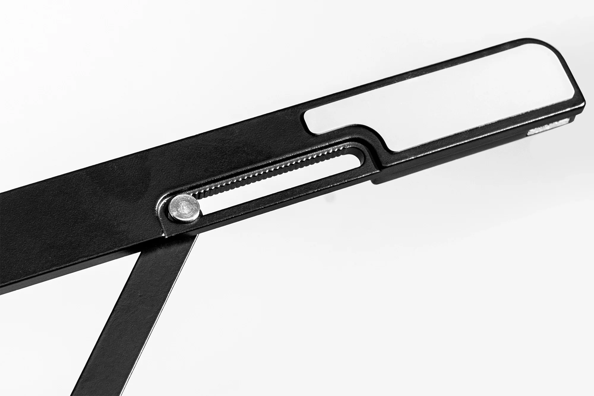 Scapade Airstand Pro foldable MacBook stand - Image 6