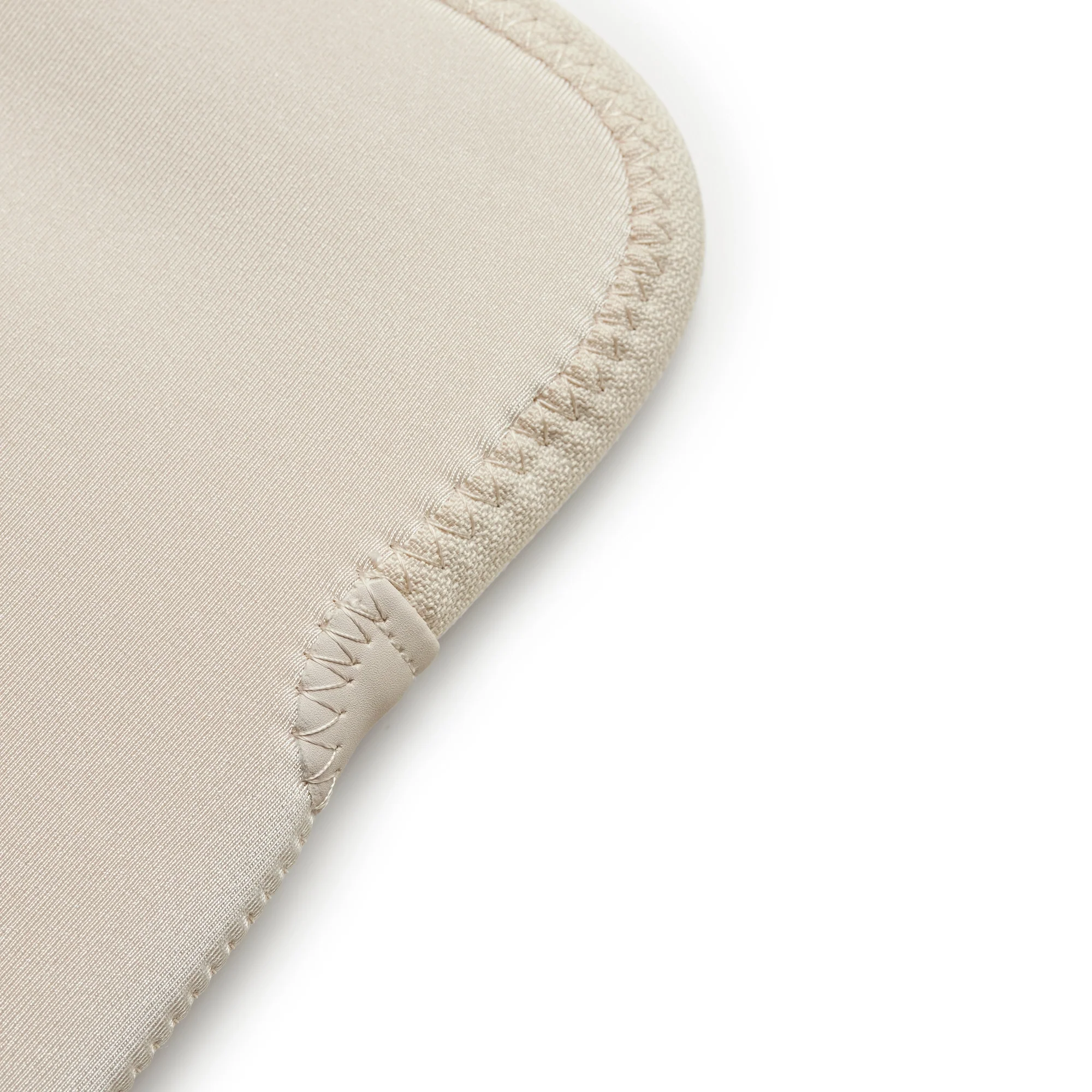 Trunk neoprene sleeve MacBook Pro/Air/Neo 13" - Image 35