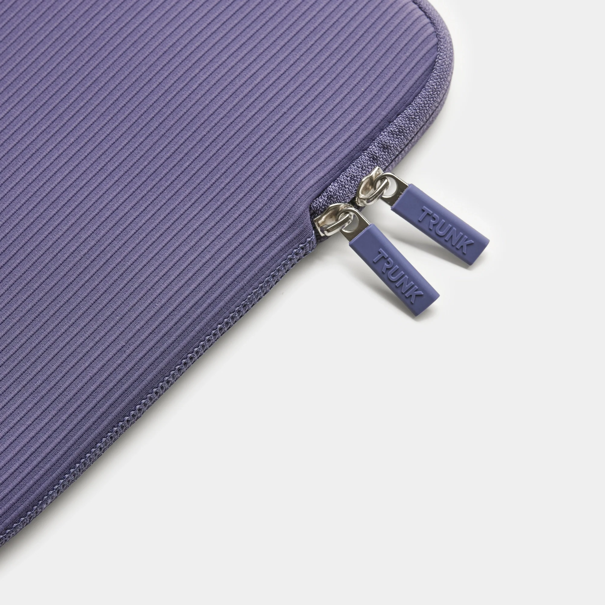 Trunk Ribbed Velvet sleeve MacBook Pro 14" - Image 4