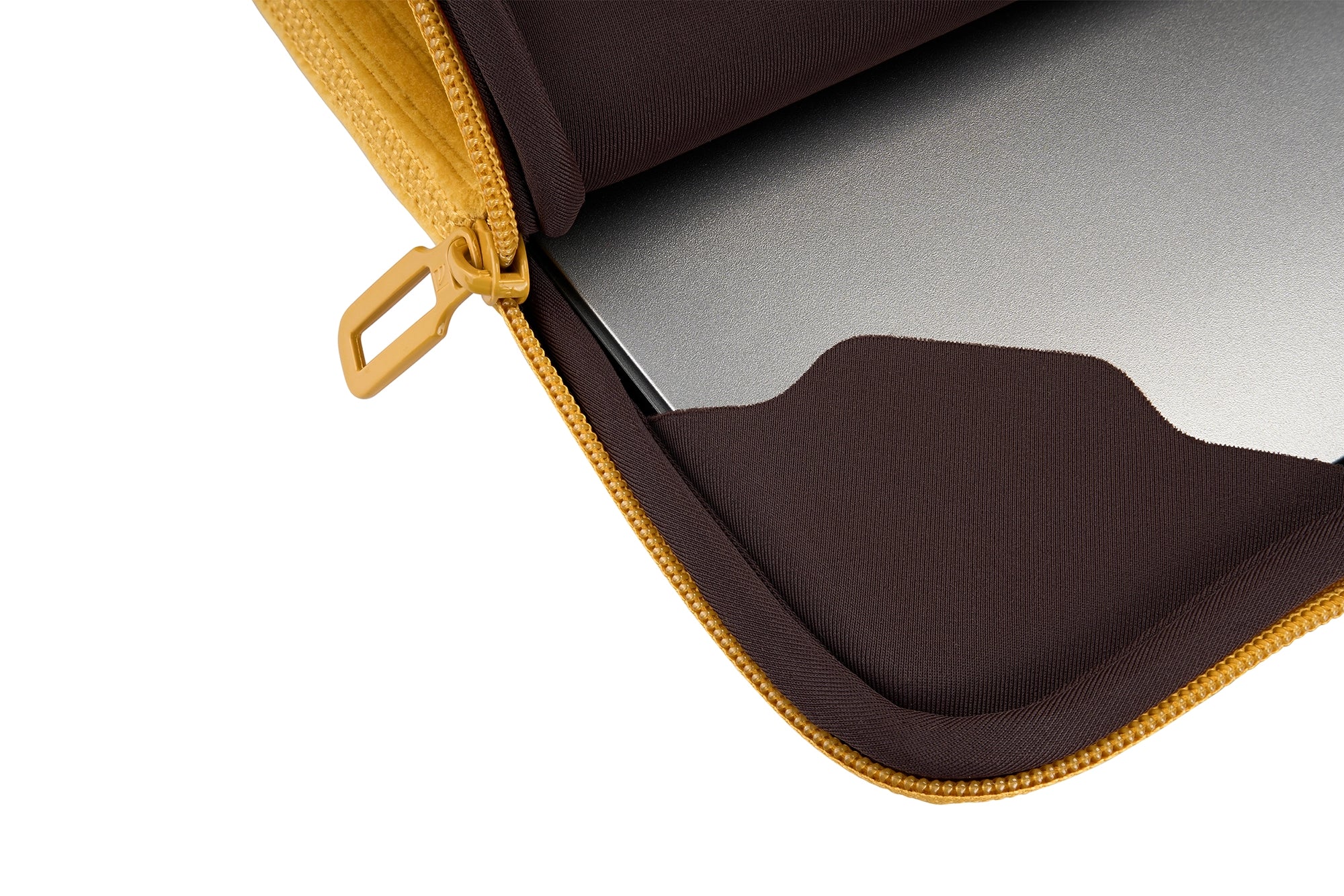 Tucano Velluto sleeve MacBook 13" - Image 21