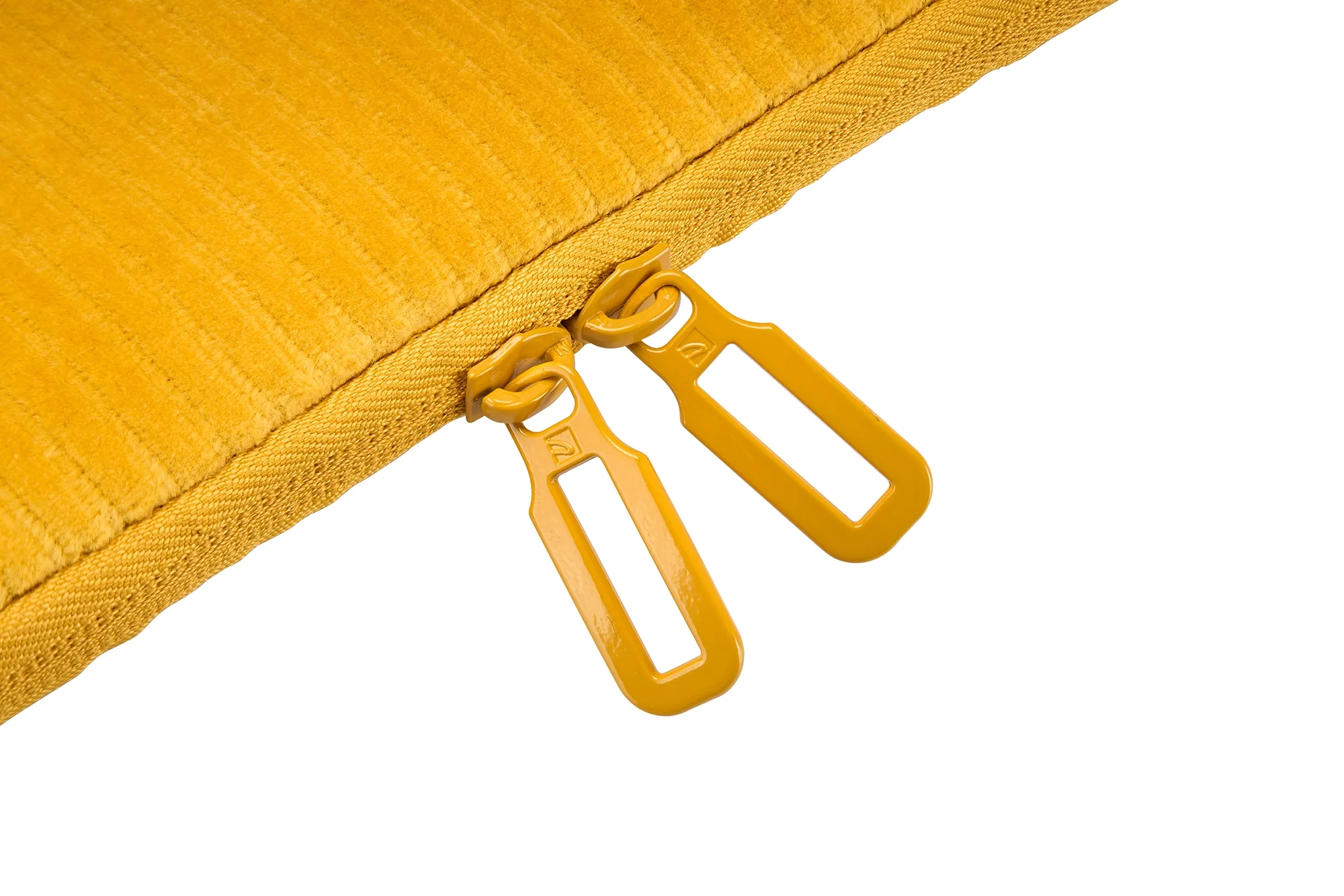 Tucano Velluto sleeve MacBook 13" - Image 25