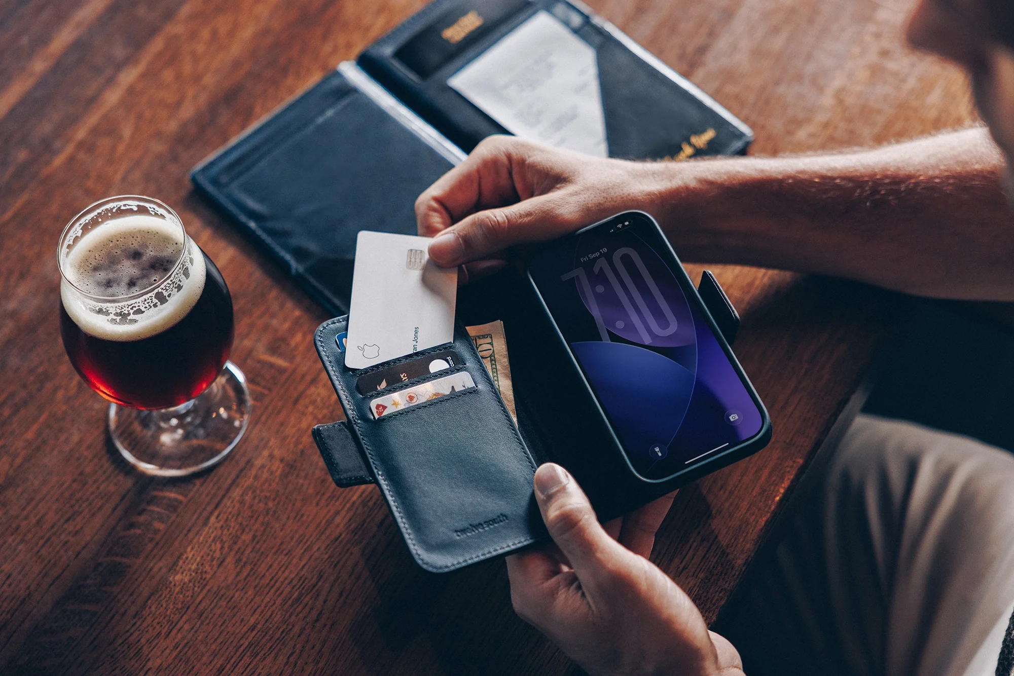 Twelve South BookBook folio case iPhone 17 Pro Max - Image 12